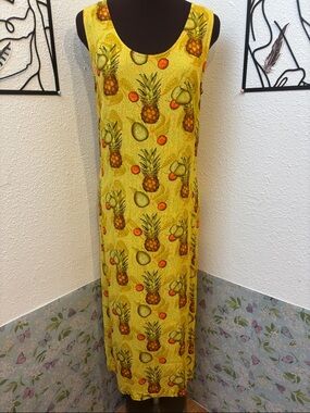 Weekend Clothes Line yellow tropical pineapple and fruit dress. Size M.